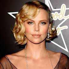 Talented, good looking and adored by the camera, charlize theron, is one celebrity who can wear almost any hairstyle and always look instantly beautiful. 34 Charlize Theron Hair Long Updos Bob Short Pixie Haircut Hair Color