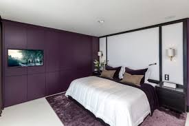 L'uso del colore nelle camere da letto moderne non necessariamente passa per i contrasti forti. Giallo Viola O Ecco I Colori Ideali Per La Camera Da Letto Radio Monte Carlo