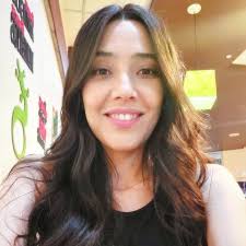 Adriana Cabrera, COMMUNITY SOCIAL MEDIA