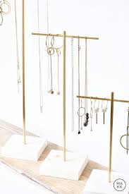 Liv I Presentoir A Colliers Et Boucles D Oreilles Bois Et Laiton I Presentoir A Bijoux I Jewelry Display I J Presentoir Bijoux Rangement Collier Support Bijoux