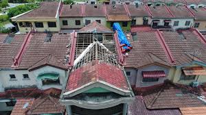 Bisnis besi bekas atau besi tua merupakan bisnis menarik lagi menguntungkan, pasalnya pencarinya banyak dan sekali beli totalnya bisa milyaran. Kekuda Besi Atap Genting Light Weight Roof Trusses Posts Facebook