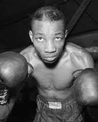 SANDY SADDLER🥊Best known for his four-fight series with defensive magician  Willie Pep, Saddler (144-16-2) was the only fighter to get the better of  the master featherweight when he was near his best.
