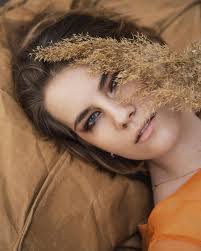 Anna Durden's Instagram, Twitter & Facebook