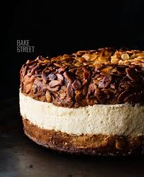 Bienenstich – Bee Sting Cake