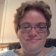 Carolyn Carnahan's Instagram, Twitter & Facebook