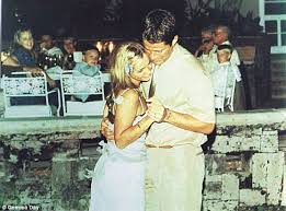Former liverpool player #jamie redknapp and former pop star wife, louise were granted a divorce on friday in the central family court in london. Emotional Ties Tv Presenter And Style Blogger Louise Redknapp On Her Whirlwind Wedding And Football Family Daily Mail Online