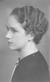 Sarah Skipworth's Instagram, Twitter & Facebook