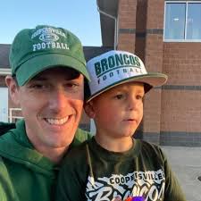 Aaron Wood (@AA_ronwood)