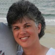 Paula Jolly's Instagram, Twitter & Facebook