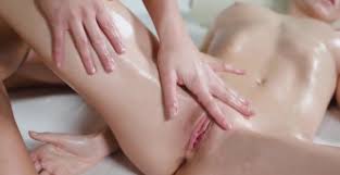 Its.PORN - Beautiful babes kissing after erotic nude massage