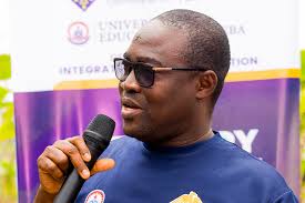 DISE-UEW Explores Chemistry at the Ayensu Estuary