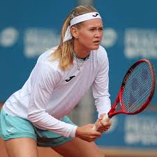 V březnu v guadalajaře došla do semifinále, v únoru v melbourne byla ve finále, ale ani na druhý pokus první titul nezískala. Yonex Marie Bouzkova