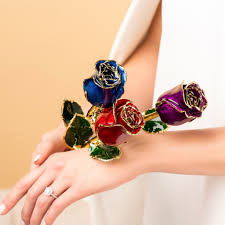 These roses are often given as gifts on special occasions like mother's day, valentine's day, wedding anniversaries, birthdays, and other celebrations and. How To Choose The Best Gold Dipped Roses Sara Verdier