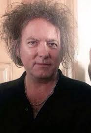 Robert Smith sem maquiagem : r/TheCure