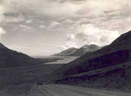 Landscape Scenics Vintage Road Photo Royalty Free For A Great Vintage Desktop Vista Vintage Landscape Photography Landscape Photography Vintage Landscape