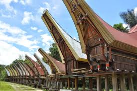 Namun, untuk rumah sunda modern ada banyak pilihan model rumah panggung minimalis sunda. 5 Rumah Adat Sulawesi Selatan Bugis Mandar Makassar Toraja Luwuk