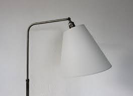 Https Www Designbutik Ch Archiv Stehlampe Aus Den 1930er Jahren Stehlampe Lampe Lampen