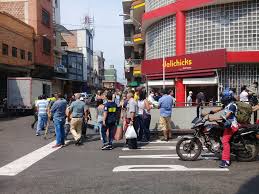 Regístrate o inicia sesión para seguir tus temas. Toque De Queda Modifican El Horario En Bucaramanga Rcn Radio
