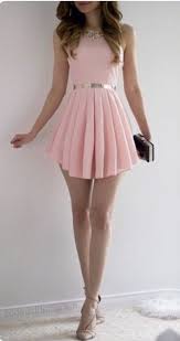 Pin de Celeste Bustos en J | Ropa, Vestidos rosados, Vestidos rosa pastel  cortos