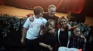 C'è stata quando è nata nostra prima figlia silvia. Paolo Bonolis Compleanno Della Figlia Di 16 Anni Alla Festa Cantano Baby K E Riky E Polemica Al Matrimonio Cosa Fara