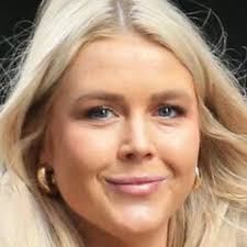 Abbie Rutledge's Instagram, Twitter & Facebook