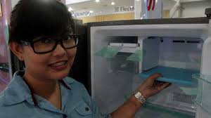 Tahan terhadap goresan, ringan, tipis. Boleh Dicoba Rak Tempered Glass Tahan Beban 100 Kg Tribun Bali