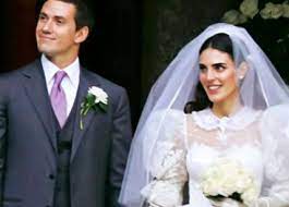La coppia ha deciso di convolare a nozze nel 2020, ma poi a casa delle norme in vigore per l'emergenza coronavirus erano stati costretti a rinviare il grande giorno. Luigi Berlusconi E Federica Fumagalli Matrimonio Principesco Foto Affaritaliani It