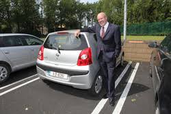 Huxtable all a dither over car!