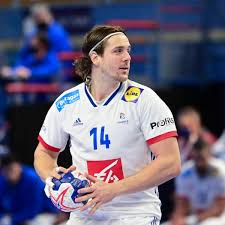 Panini hat sich bei der zusammenstellung des covers auch von der farbe blau inspirieren lassen. Handball Wm 2021 Norwegen Unterliegt Frankreich Schweiz Stark