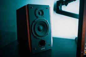 Simply so, how do you measure the size of a speaker box? How To Measure Speaker Size Wheel