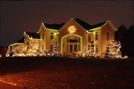 The Best 40 Outdoor Christmas Lighting Ideas That Will Leave You Breathless Holiday Lights Outdoor Christmas Lights Outside Outdoor Christmas Lights