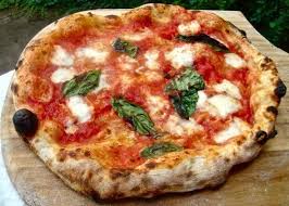 Napoli Per La Migliore Pizza Naples For The Best Pizza I Can T Wait To Eat One Of These Margherita Pizza Italy Pizza Italian Pizza Recipe