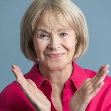 Ellen Evans (@EllenEvans_)