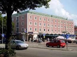 It is close to the lake sommen in the north of småland. Hotel Best Western Tranas Statt Tranas Trivago Com