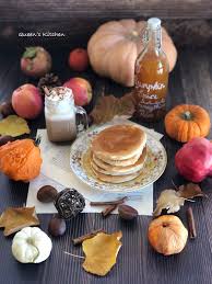 Una tazzina di caffè espresso; Pumpkin Spice Latte Queen S Kitchen