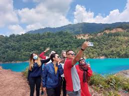 Tasik biru bukit pinang tourist attraction in alor setar malaysia top rated online. Tasik Bekas Lombong Jadi Tasik Biru Memang Cantik Sangat Kitareporters Semua Boleh Jadi Reporter