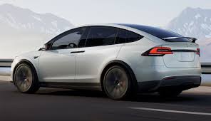 Edmunds also has tesla model s pricing, mpg, specs, pictures, safety features, consumer reviews and more. Tesla Model S X Mit Neuem Interieur Optimiertem Antrieb Ecomento De