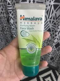 Bagi kamu yang tertarik menggunakannya, simak manfaat menggunakan masker himalaya pada wajah dapat mengatasi berbagai masalah kulit. Pernah Dihina Kerana Alami Masalah Breakout Teruk Gadis Ini Kongsi Rawatannya Sebagai Persediaan Syawal Hijabista