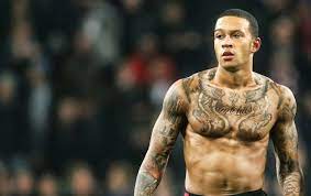 A huge lion on the back is the star attraction. Memphis Depay Wiki 2021 Girlfriend Salary Tattoo Cars Houses And Net Worth