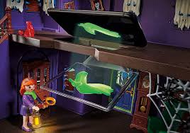 If you are playing in a house, you can use the rooms of the house as. Scooby Doo Adventure In The Mystery Mansion 70361