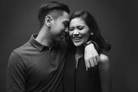 Black And White Pre Wedding Www Thebridedept Com Couple Photography Couple Photography Poses Pre Wedding Poses