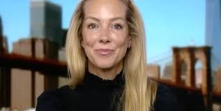 How a dating coach who charges clients $10k to find The One says she does  it