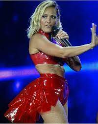 Pin On The Great Singer Helene Fischer