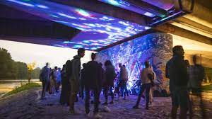 June 19, 2021june 19, 2021. Munchen Isar Verwirrung Um Geplante Corona Party Um Mitternacht Wird Es Dann Plotzlich Laut Stadt
