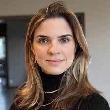 Beatriz Flores's Instagram, Twitter & Facebook