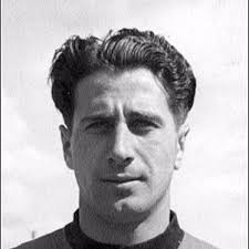 Daniel Aliaga (@sacchisinrazon)