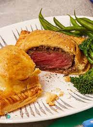 Beef Wellington Pinch Of Nom Beef Wellington Beef Recipes Clean Eating Recipes