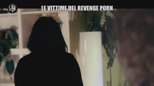 Sì alla legge contro il Revenge Porn: parlano le vittime della “vendetta  porno” - Le Iene
