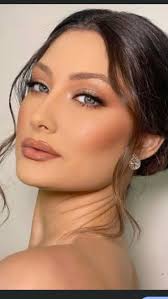 Julia Pellizzer (juliapellizzer)