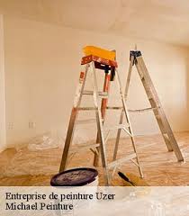 La surface (mur, plafond) et le type de peinture (acrylique, glycéro) va influer sur le coût du chantier. Entreprise De Peinture A Uzer Tel 04 82 29 58 37